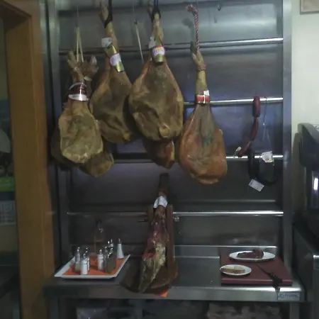 Mirasierra Отель Бауль